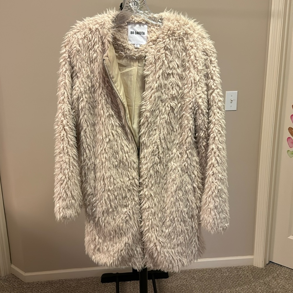 BB Dakota Teddy Coat- never worn